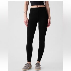 NWT! GAP Highly Rated Customer Favorite Basic Leggings in Black Size XS